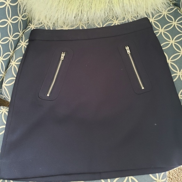 GAP Dresses & Skirts - 💋Gap navy blue zipper skirt